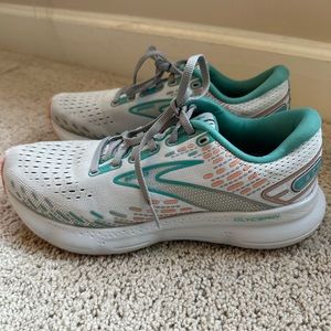 Brooks Glycerin 20- 9.5 women’s